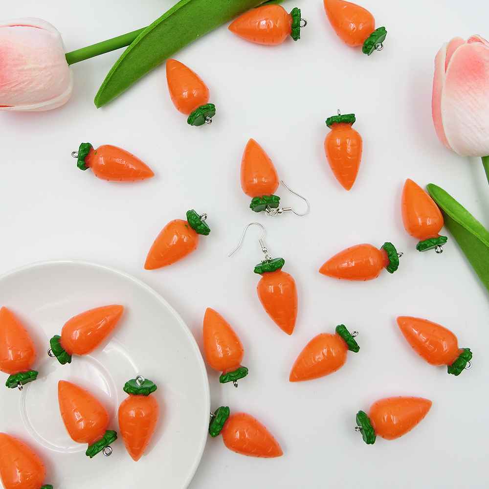 20Pcs Carrot Charms 3D Resin Fruit Vegetable Charms Carrot Food Pendants 1.18??0.47??0.47Inch with Hole